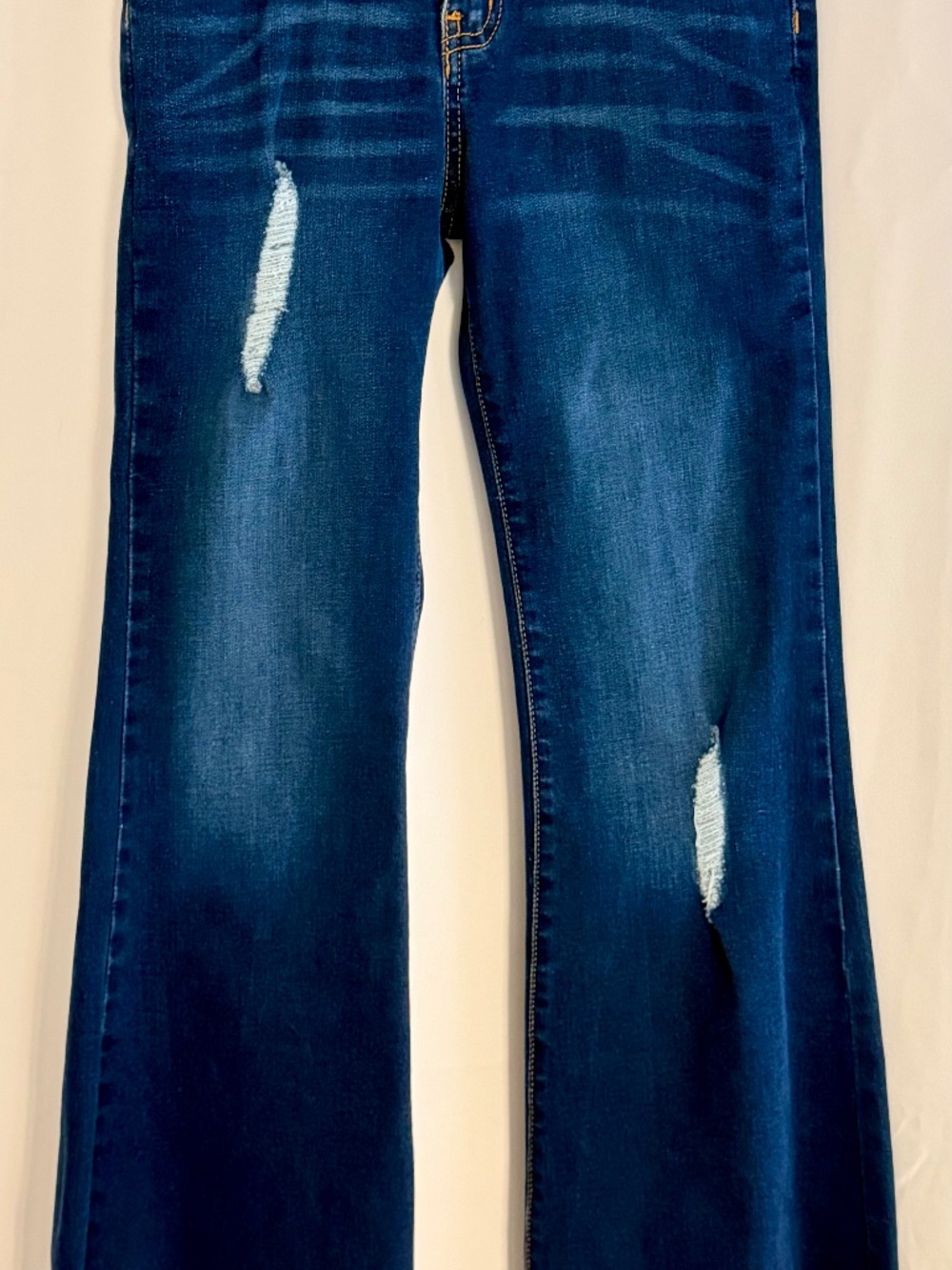 Lucky Brand distressed denim jeans size 4